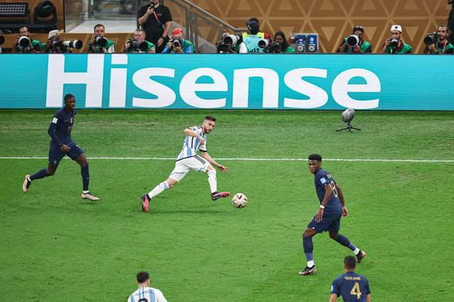 很多法国球迷都怀疑登贝莱是不是阿根廷的卧底