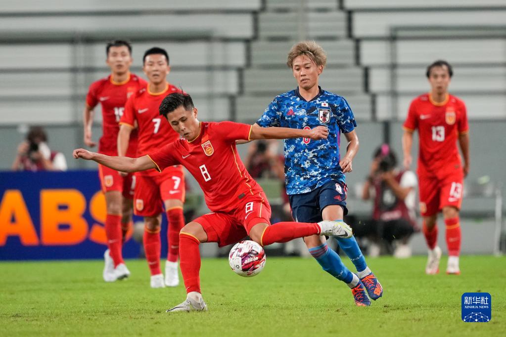 东亚杯：中国男足选拔队战平日本队